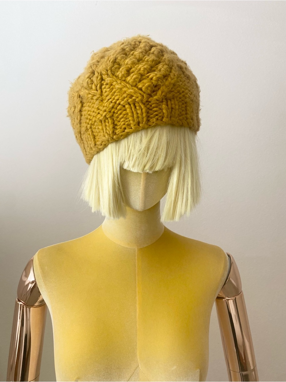 H&M DividedChunky Knit Beanie - Mustard Yellow